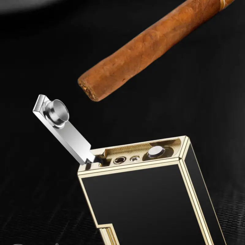 Briquet gaz élégant finition dorée