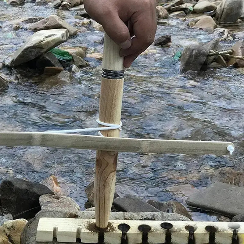 Allume-feu bois survie friction traditionnel