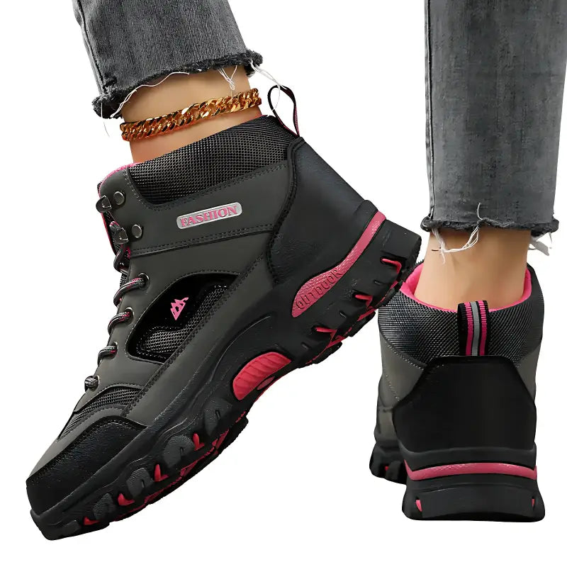 Basket de randonnée montante femme cuir synthétique