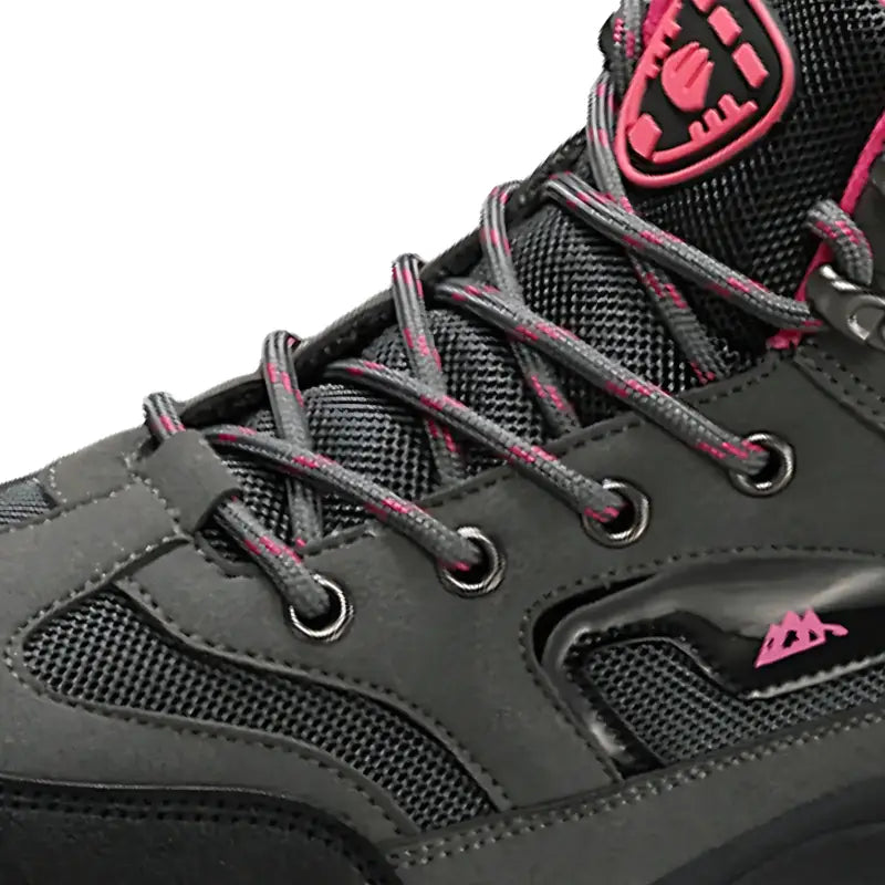 Basket de randonnée montante femme cuir synthétique