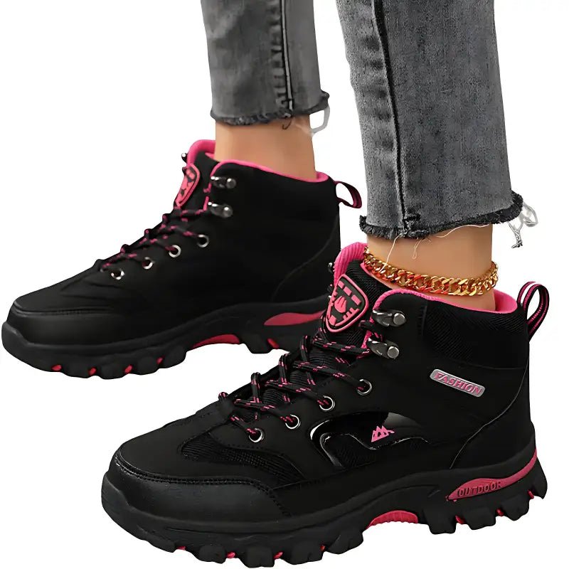 Basket de randonnée montante femme cuir synthétique