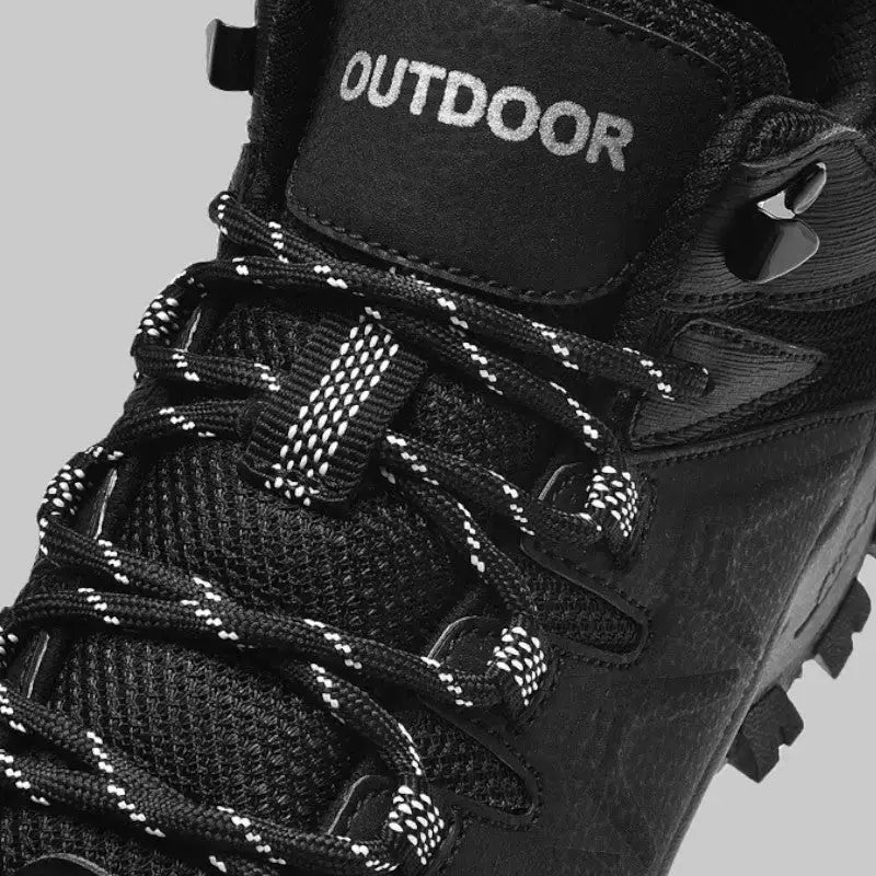 Basket randonnée noire légère 360g