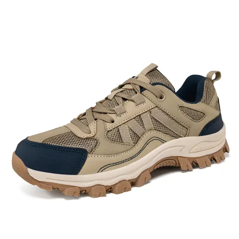 Baskets randonnée femme nature camping