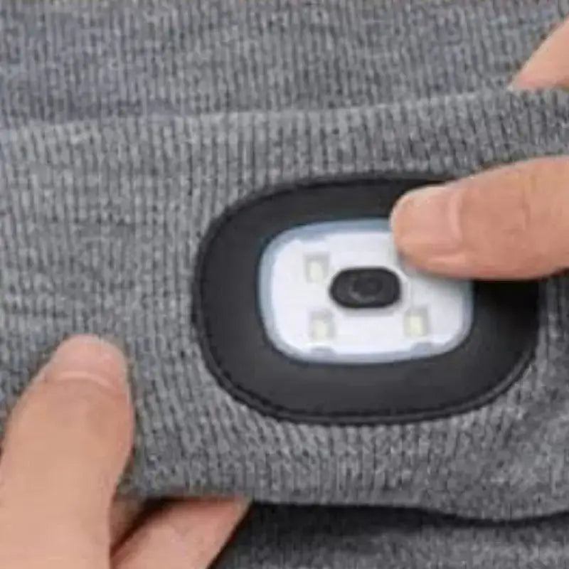 Bonnet avec lampe intégrée