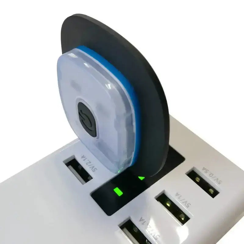 Bonnet avec lampe intégrée