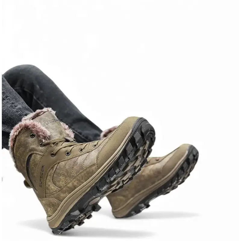 Botte montagne hiver fourrée basique