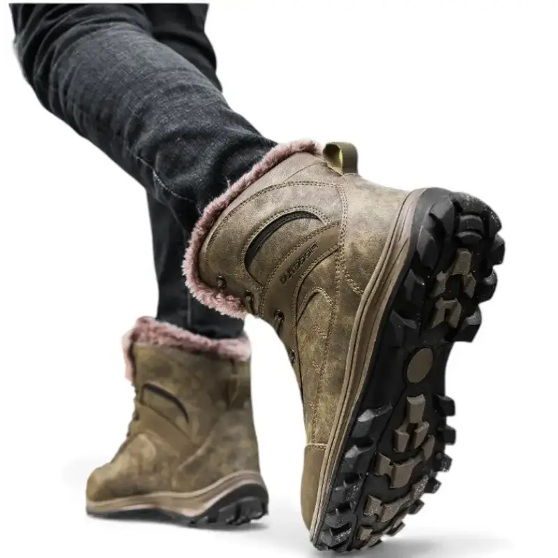 Botte montagne hiver fourrée basique