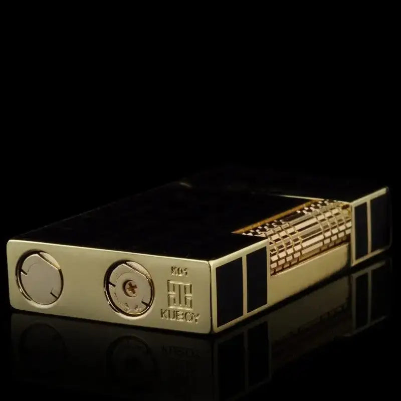 Briquet tempête damier doré esthétique