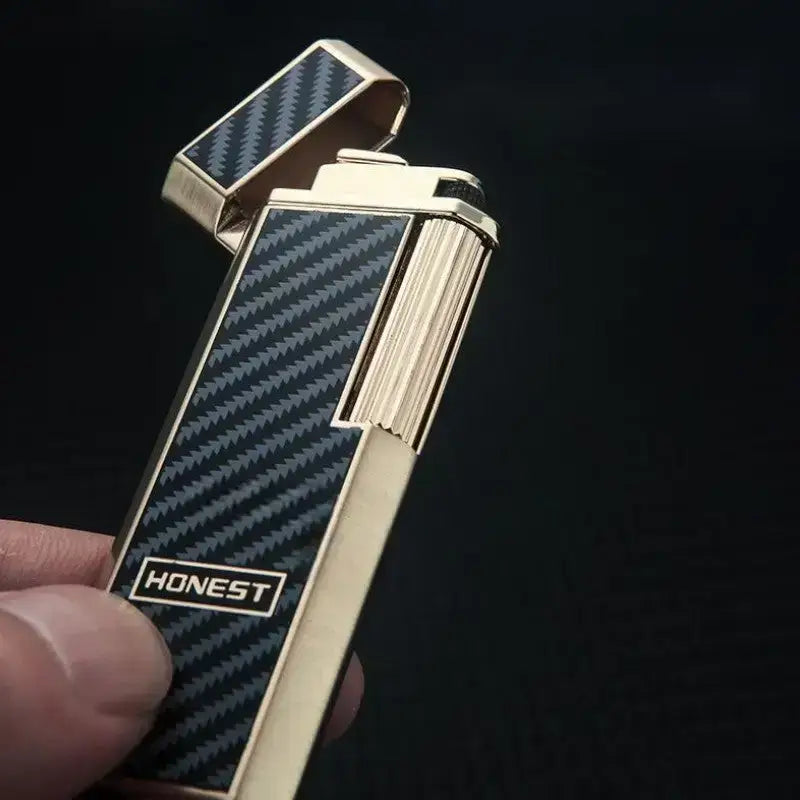 Briquet tempête élégant doré rechargeable