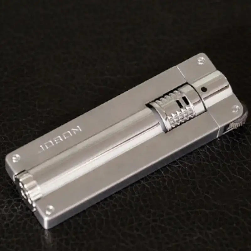 Briquet tempête nature aventure camping