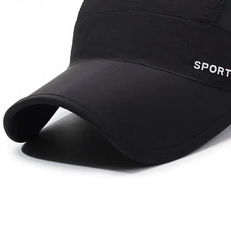 Casquette noire randonnée sport