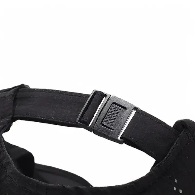 Casquette noire randonnée sport