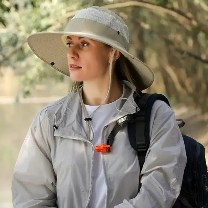 Chapeau de randonnée bivouac nature