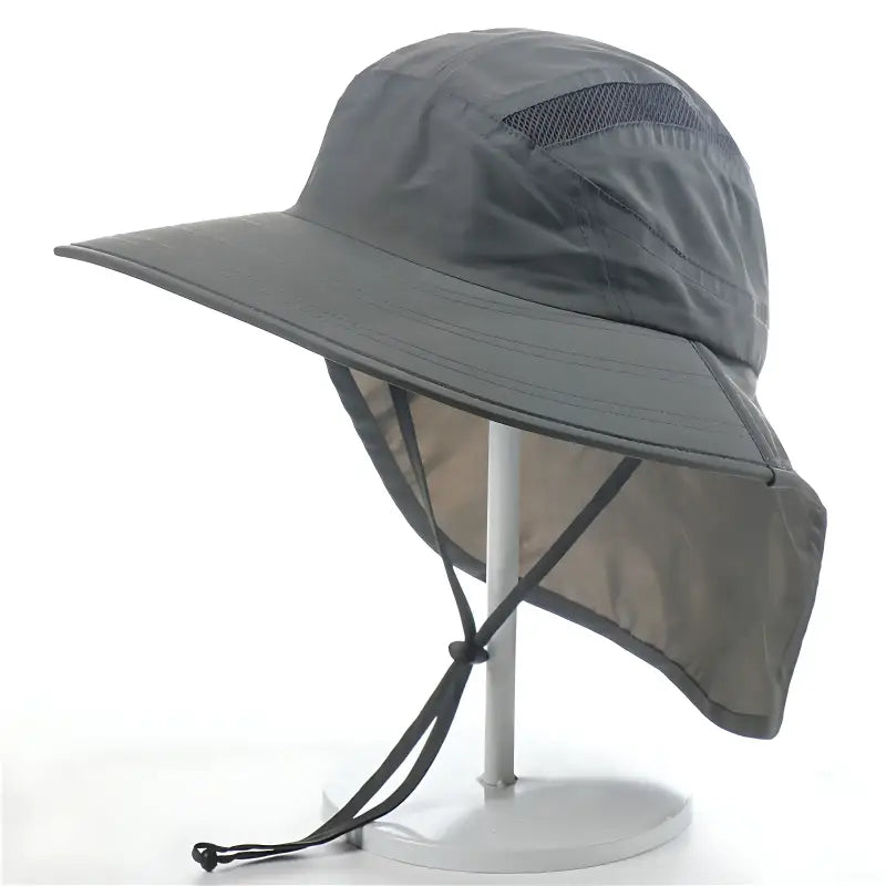 Chapeau randonnée bords larges style tactique