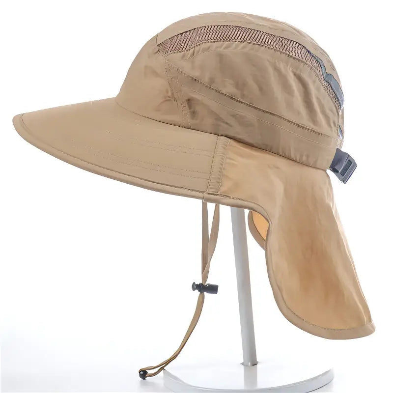 Chapeau randonnée bords larges style tactique