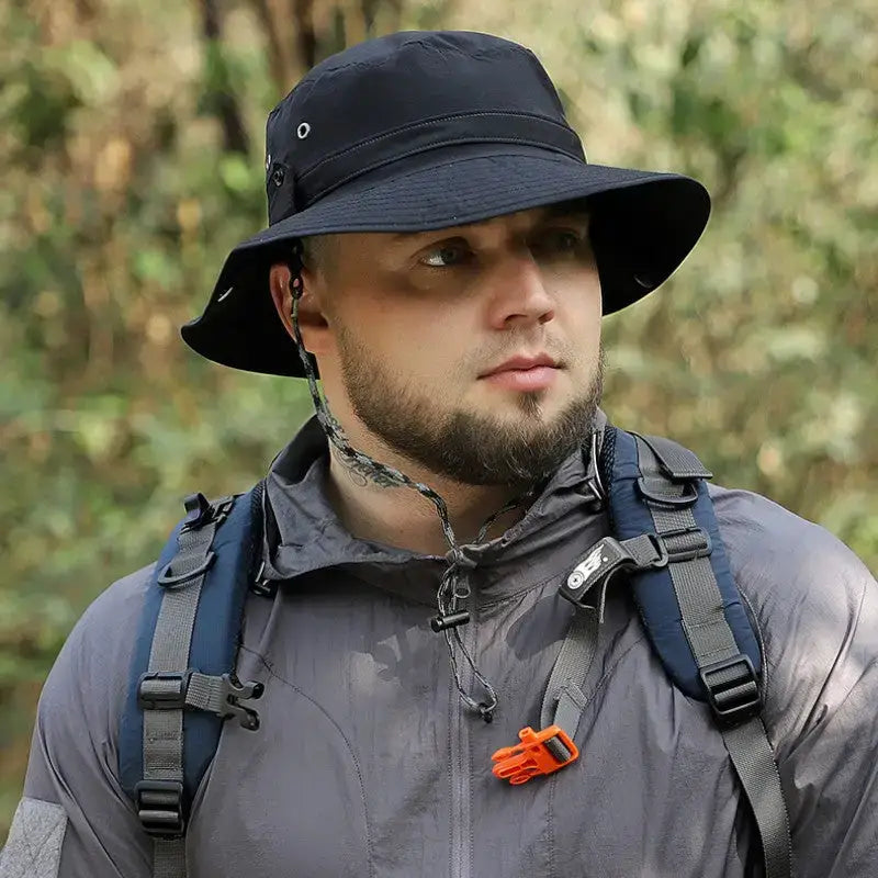 Chapeau de randonnée homme robuste