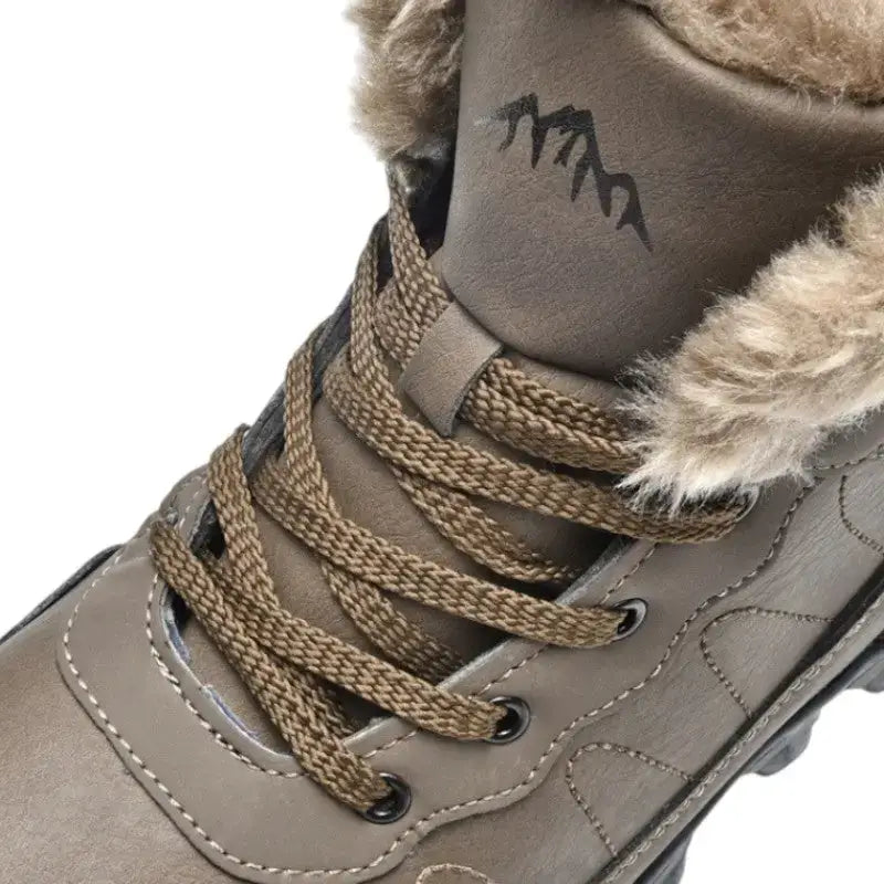 Chaussure hiver isolée chaude