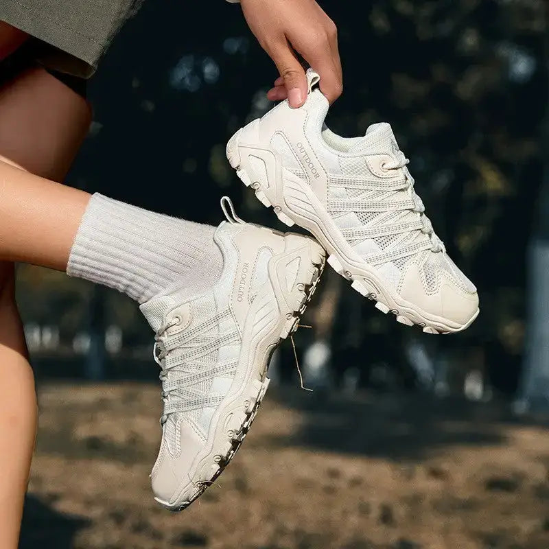 Chaussure de marche résistante mixte