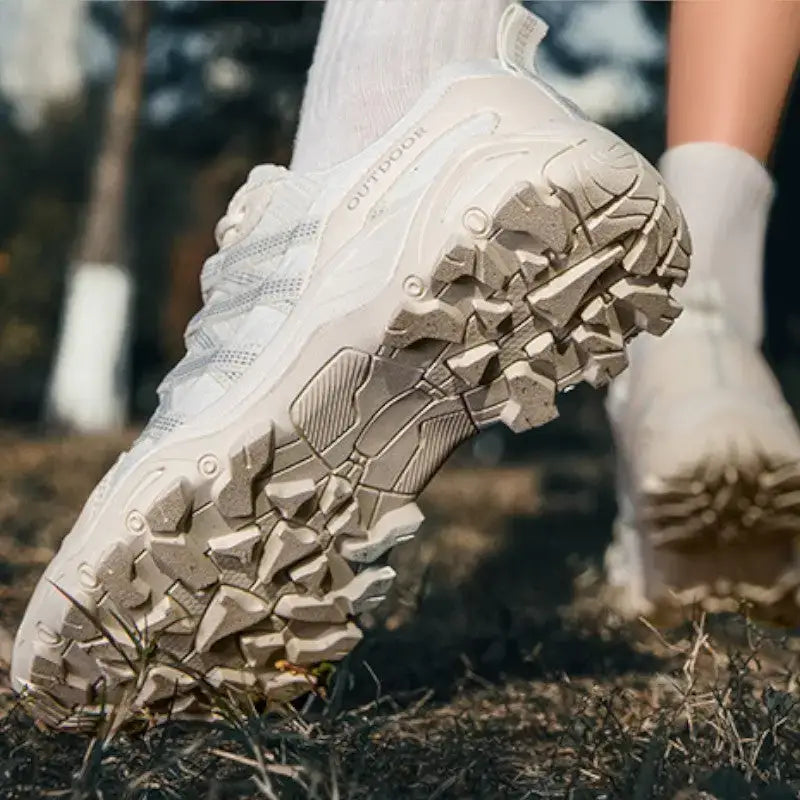 Chaussure de marche résistante mixte