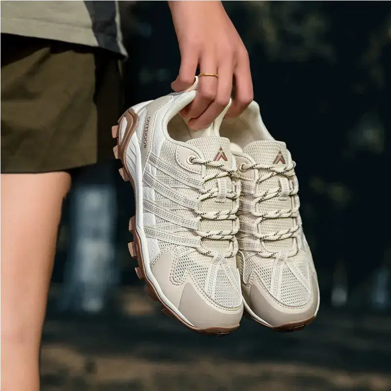 Chaussure de marche résistante mixte