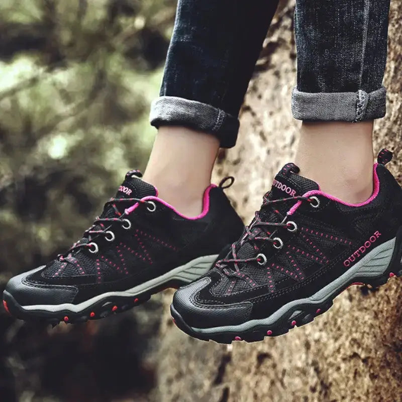Chaussure de marche tout terrain polyvalente