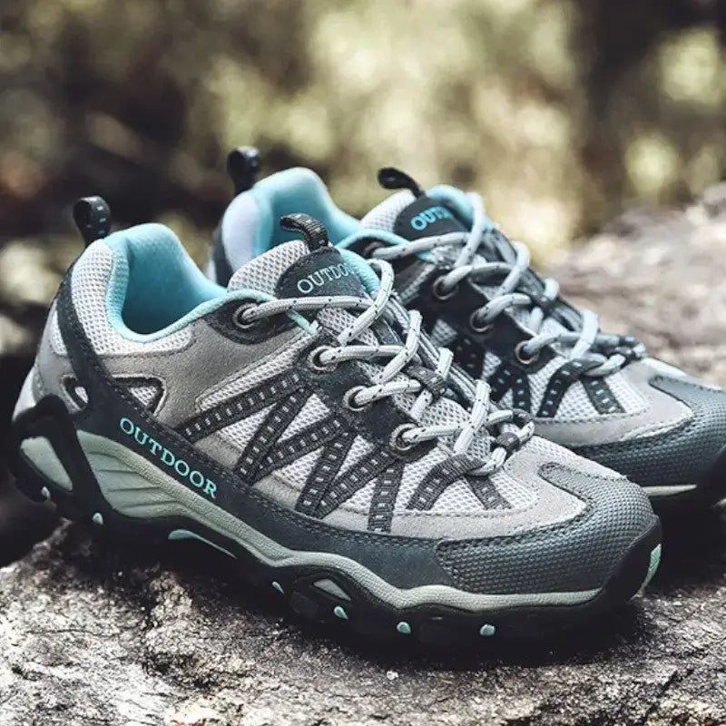 Chaussure de marche tout terrain polyvalente