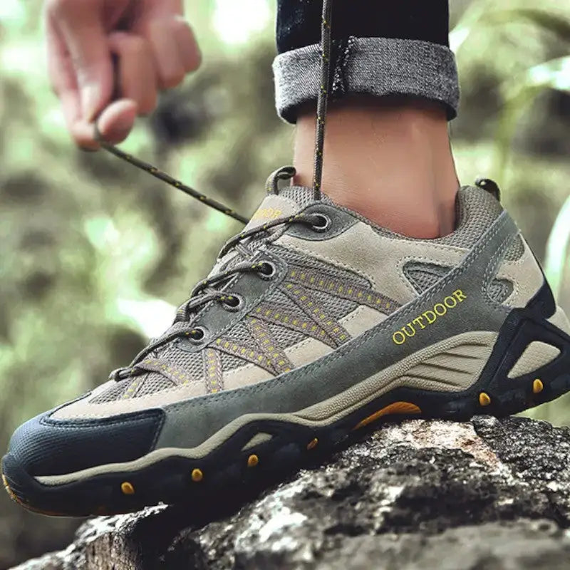 Chaussure de marche tout terrain polyvalente