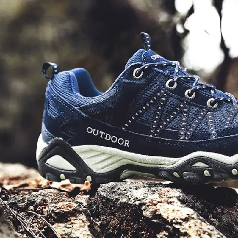Chaussure de marche tout terrain polyvalente