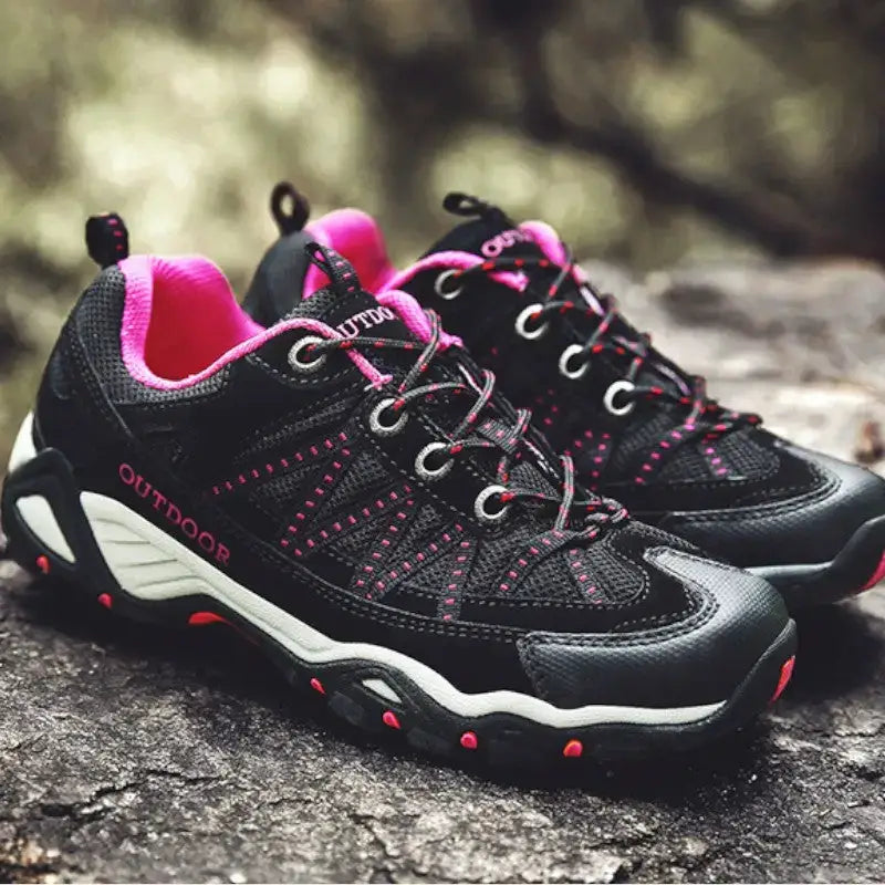 Chaussure de marche tout terrain polyvalente