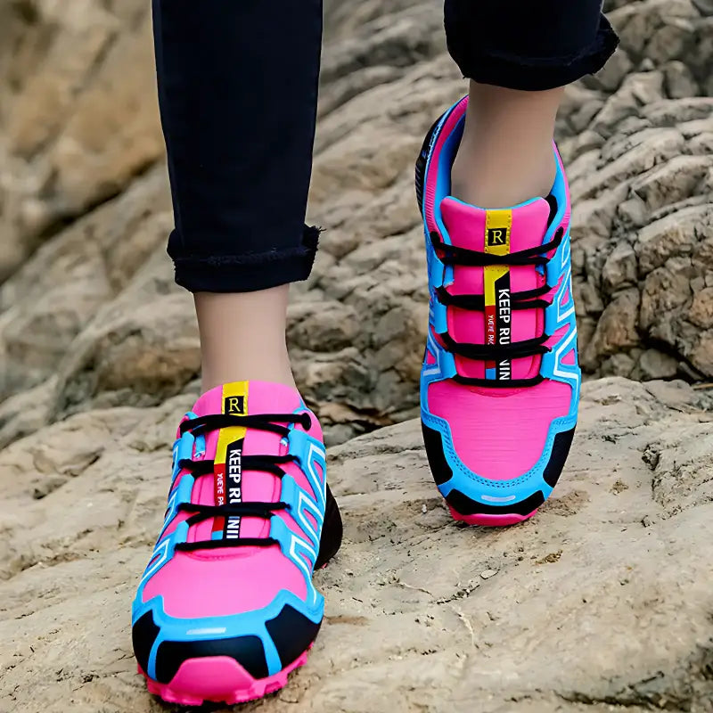 Chaussure randonnée femme sentier camping