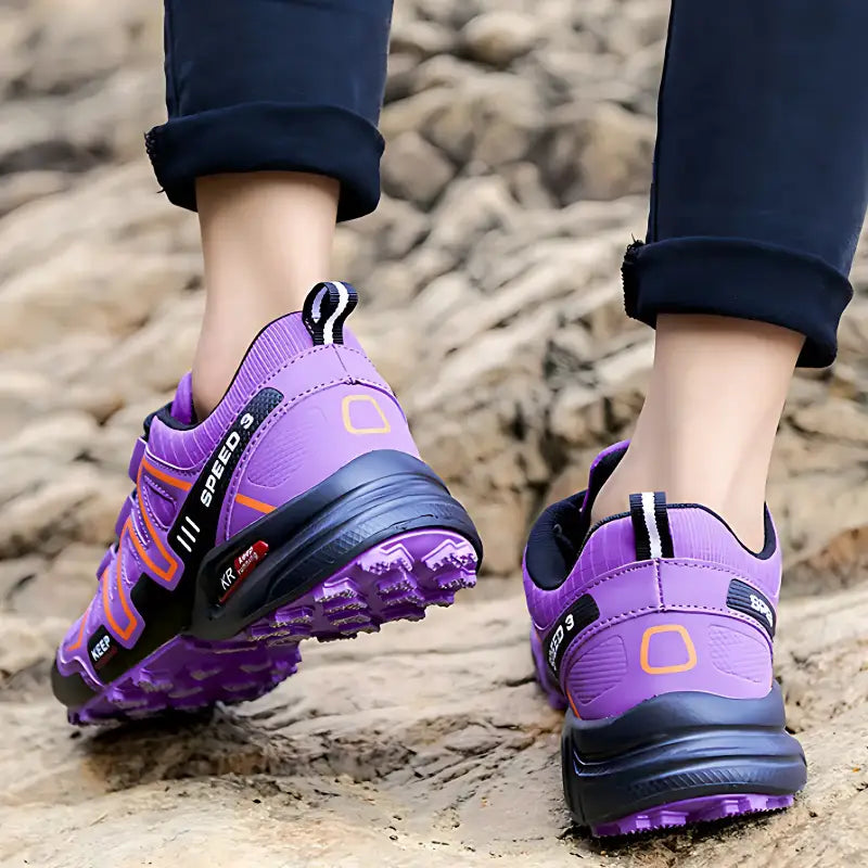 Chaussure randonnée femme sentier camping