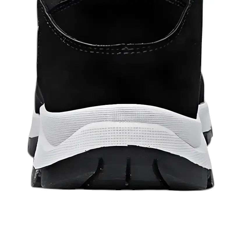 Chaussure randonnée grand froid trekking robuste