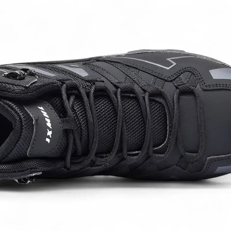 Chaussure de randonnée noire 357g légère