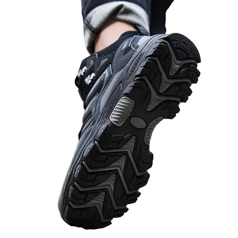 Chaussure de randonnée noire 357g légère