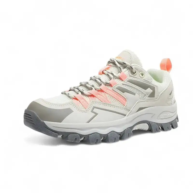 Chaussures femme randonnée nature sentier