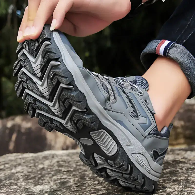Chaussures femme randonnée nature sentier