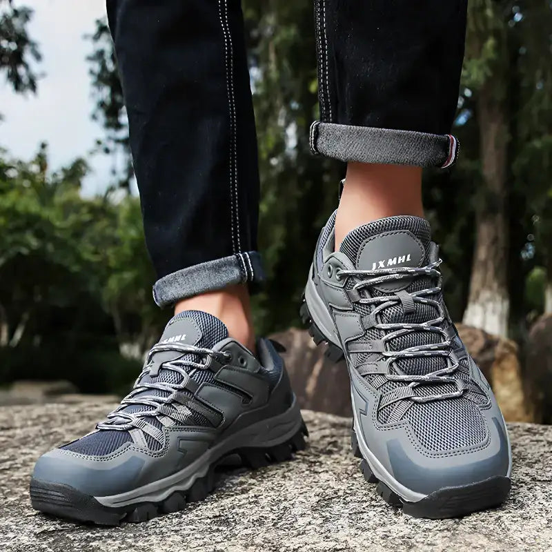 Chaussures femme randonnée nature sentier