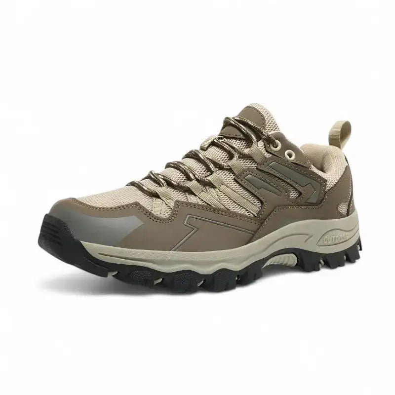 Chaussures femme randonnée nature sentier