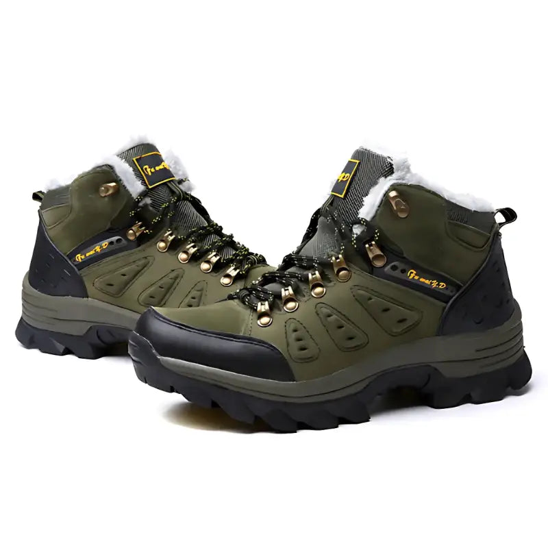 Chaussures grand froid homme isolées