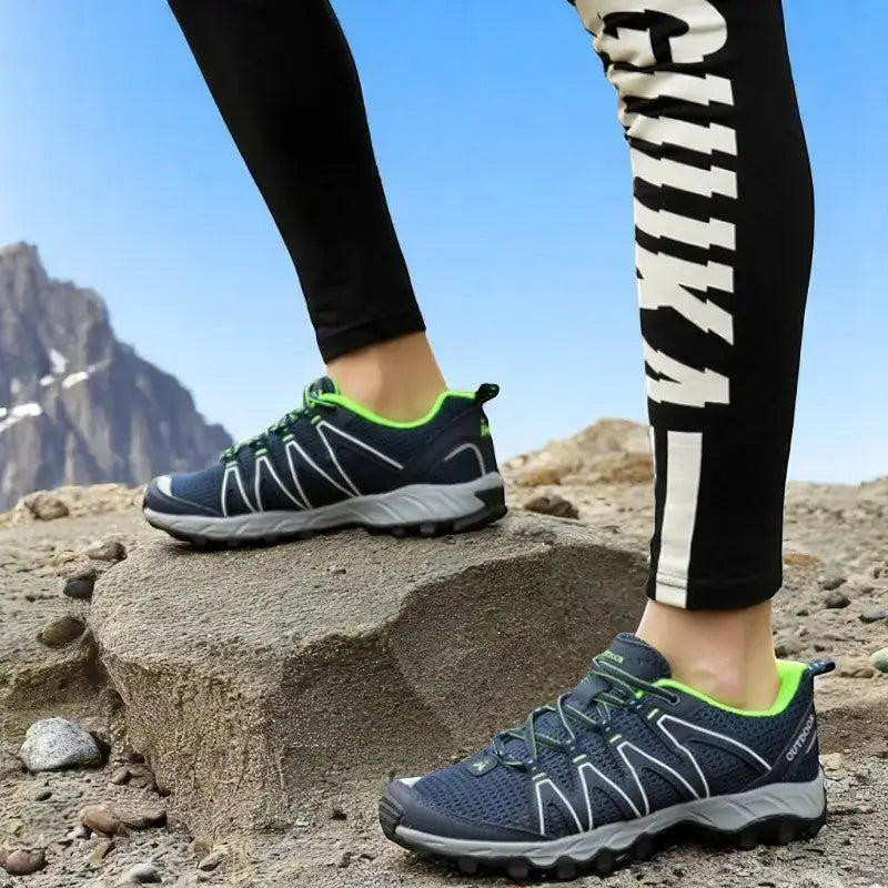 Chaussures de randonnée basses femme basiques