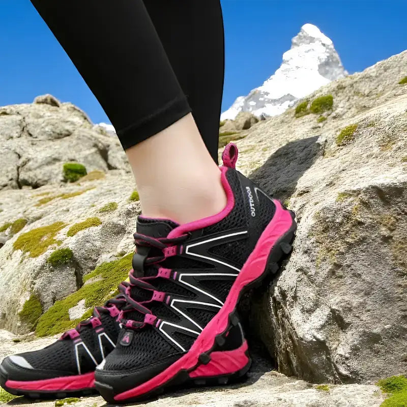Chaussures de randonnée basses femme basiques