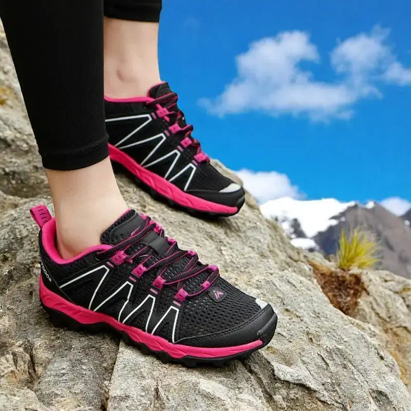 Chaussures de randonnée basses femme basiques