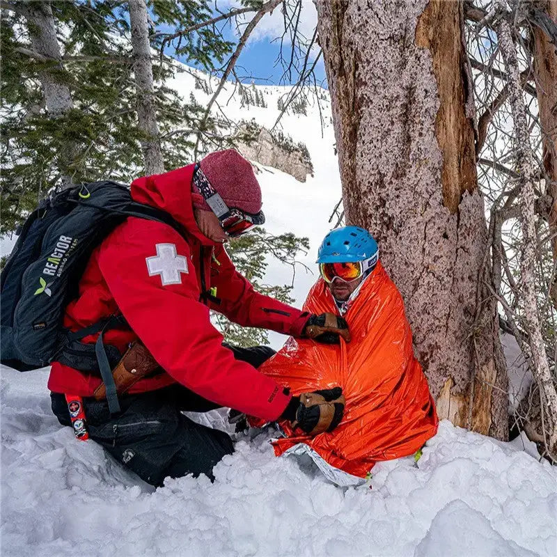 Couverture de survie urgence thermique