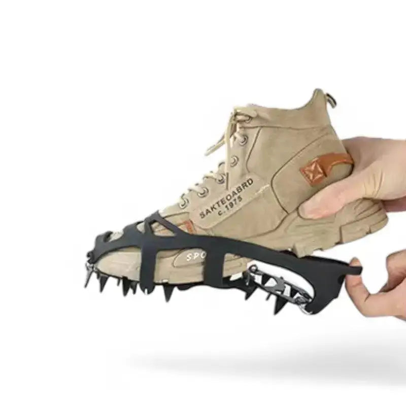 Crampon chaussure de randonnée