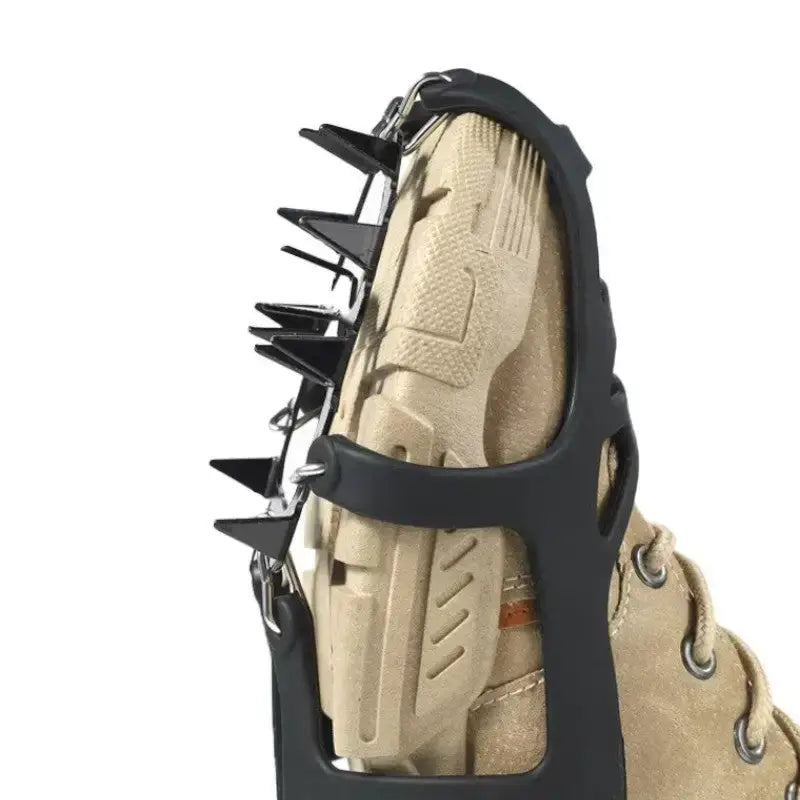 Crampon chaussure de randonnée