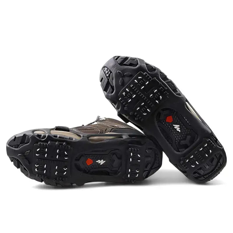 Crampon chaussure de randonnée performant