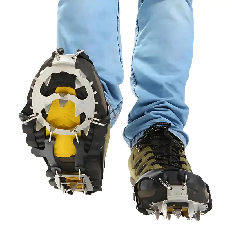 Crampons chaussures de randonnée performant