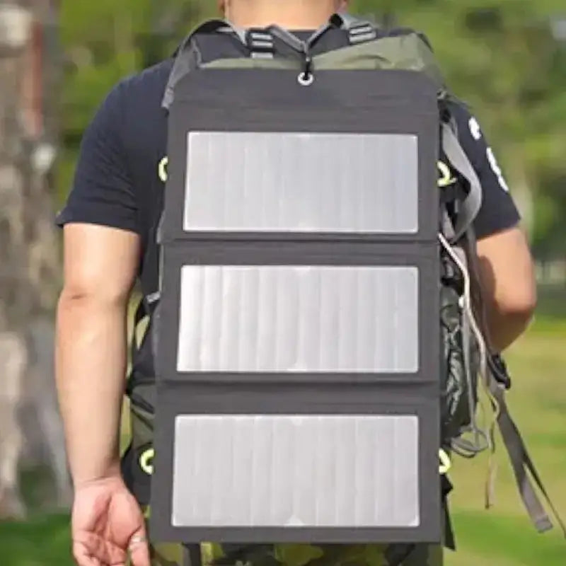 Chargeur solaire pour randonnée