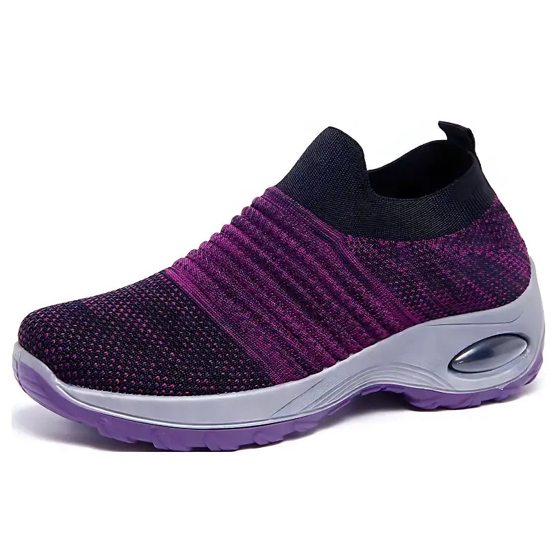Femme montagne sport outdoor confortable
