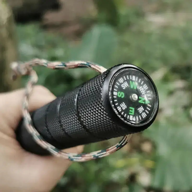 Hache tactique multifonction survie camping